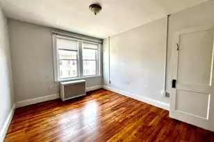 76 Babcock St, Brookline, MA 02446 - Photo 16