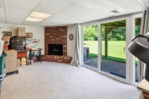 146 Beekman Dr, Agawam, MA 01001 - Photo 26