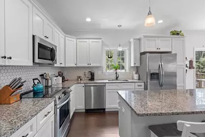 494 Hamilton St #494, Worcester, MA 01604 - Photo 8