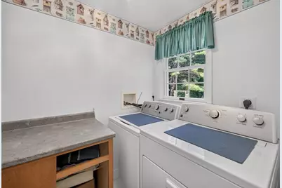 442 Flint St, Barnstable, MA 02648 - Photo 8
