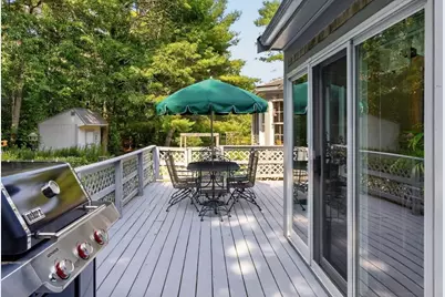 442 Flint St, Barnstable, MA 02648 - Photo 18