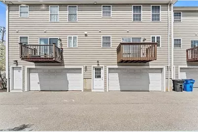 30 Russell St #5, Waltham, MA 02453 - Photo 22