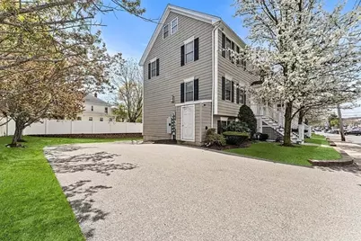 30 Russell St #5, Waltham, MA 02453 - Photo 24