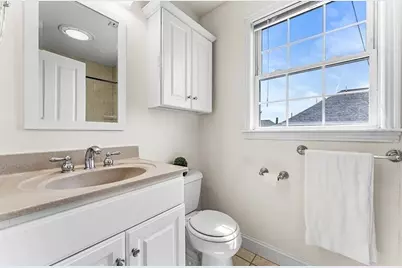 30 Russell St #5, Waltham, MA 02453 - Photo 18