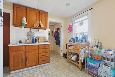 19 Tremont St, Peabody, MA 01960 - Photo 10