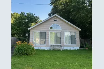 10 Brows Beach Rd, Wales, MA 01081 - Photo 1