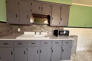 190 Ennell, Lowell, MA 01850 - Photo 2