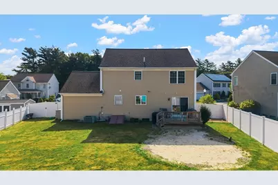 99 Stephanie Pl, New Bedford, MA 02745 - Photo 8