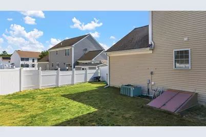 99 Stephanie Pl, New Bedford, MA 02745 - Photo 6