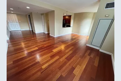 8 Museum Way #206, Cambridge, MA 02141 - Photo 2