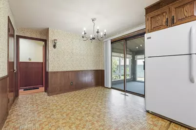 38 South Alhambra Cir, Agawam, MA 01001 - Photo 8