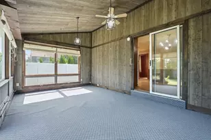 38 S Alhambra Cir, Agawam, MA 01001 - Photo 18