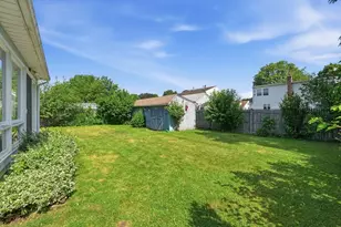 38 S Alhambra Cir, Agawam, MA 01001 - Photo 24