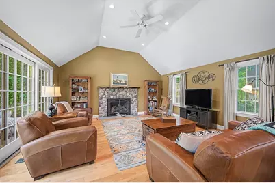 3 Pike St, Hopkinton, MA 01748 - Photo 10