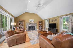 3 Pike St, Hopkinton, MA 01748 - Photo 10
