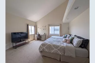 142 Algonquin Trl #142, Ashland, MA 01721 - Photo 10