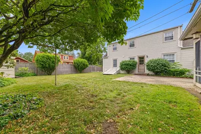 9 Auburn Rd, Beverly, MA 01915 - Photo 4