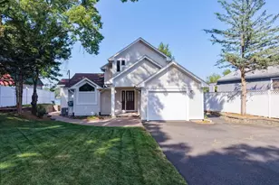 118 Berkshire Ave, Southwick, MA 01077 - Photo 1