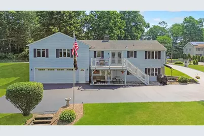 34 Macarthur Dr, Millbury, MA 01527 - Photo 1