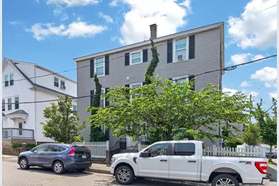 32 Arthur St #2, Beverly, MA 01915 - Photo 4