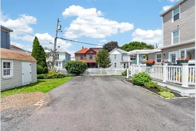 32 Arthur St #2, Beverly, MA 01915 - Photo 32