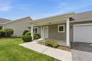 137 Cherry Dr, Wilbraham, MA 01095 - Photo 2