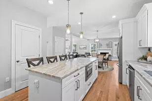 7 Maris Ln, Dighton, MA 02764 - Photo 6