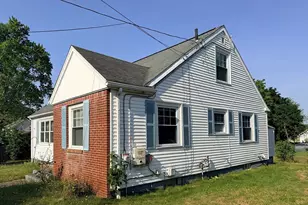 12 Miller St, Blackstone, MA 01504 - Photo 2
