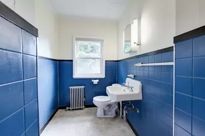 54 Montgomery Ave #Left, Holyoke, MA 01040 - Photo 10