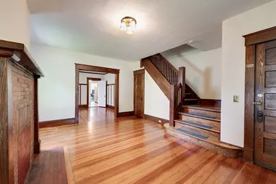 54 Montgomery Ave #Left, Holyoke, MA 01040 - Photo 2