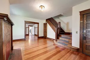 54 Montgomery Ave, Holyoke, MA 01040 - Photo 2