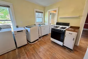 90 Broadway Ave, Arlington, MA 02474 - Photo 8
