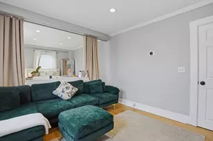 23 Dryden St, Worcester, MA 01605 - Photo 6