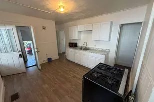 16 Alderman St, Springfield, MA 01108 - Photo 2