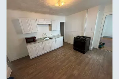 16 Alderman St #1, Springfield, MA 01108 - Photo 1