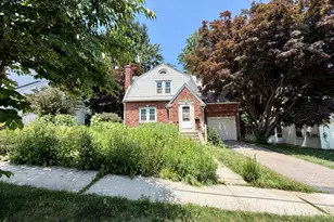 18 Zenith Dr, Worcester, MA 01602 - Photo 2