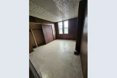 1 Gibbs Ct, Orange, MA 01364 - Photo 28
