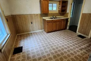 1 Gibbs Ct, Orange, MA 01364 - Photo 12
