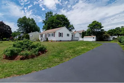 43 Chestnut Ave, Auburn, MA 01501 - Photo 4