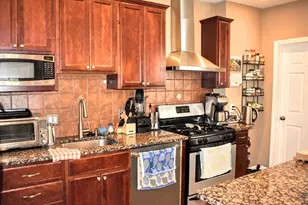 79 Francis St, Waltham, MA 02451 - Photo 6
