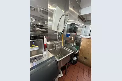 914 Morton St, Boston, MA 02126 - Photo 4