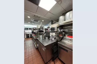 914 Morton St, Boston, MA 02126 - Photo 10