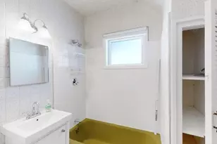 70 Hudson, Somerville, MA 02143 - Photo 12