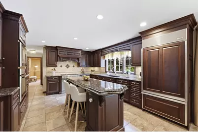 1051 Converse St, Longmeadow, MA 01116 - Photo 8