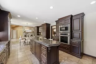 1051 Converse St, Longmeadow, MA 01106 - Photo 10