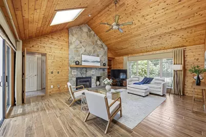 1051 Converse St, Longmeadow, MA 01116 - Photo 12