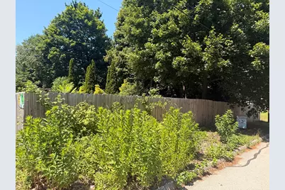 153A Brookline St, Worcester, MA 01603 - Photo 2