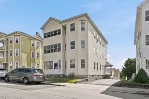 16 Plantation St, Worcester, MA 01604 - Photo 1