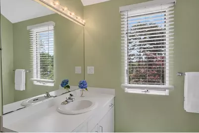 40 Hidden Cove Road Unit 2 #2, Oak Bluffs, MA 02557 - Photo 24