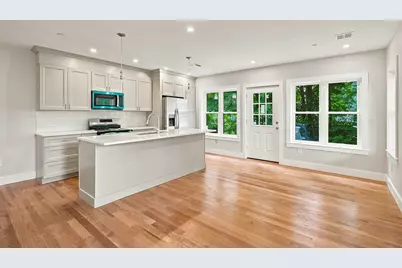 4 Mayhew St, Framingham, MA 01702 - Photo 32